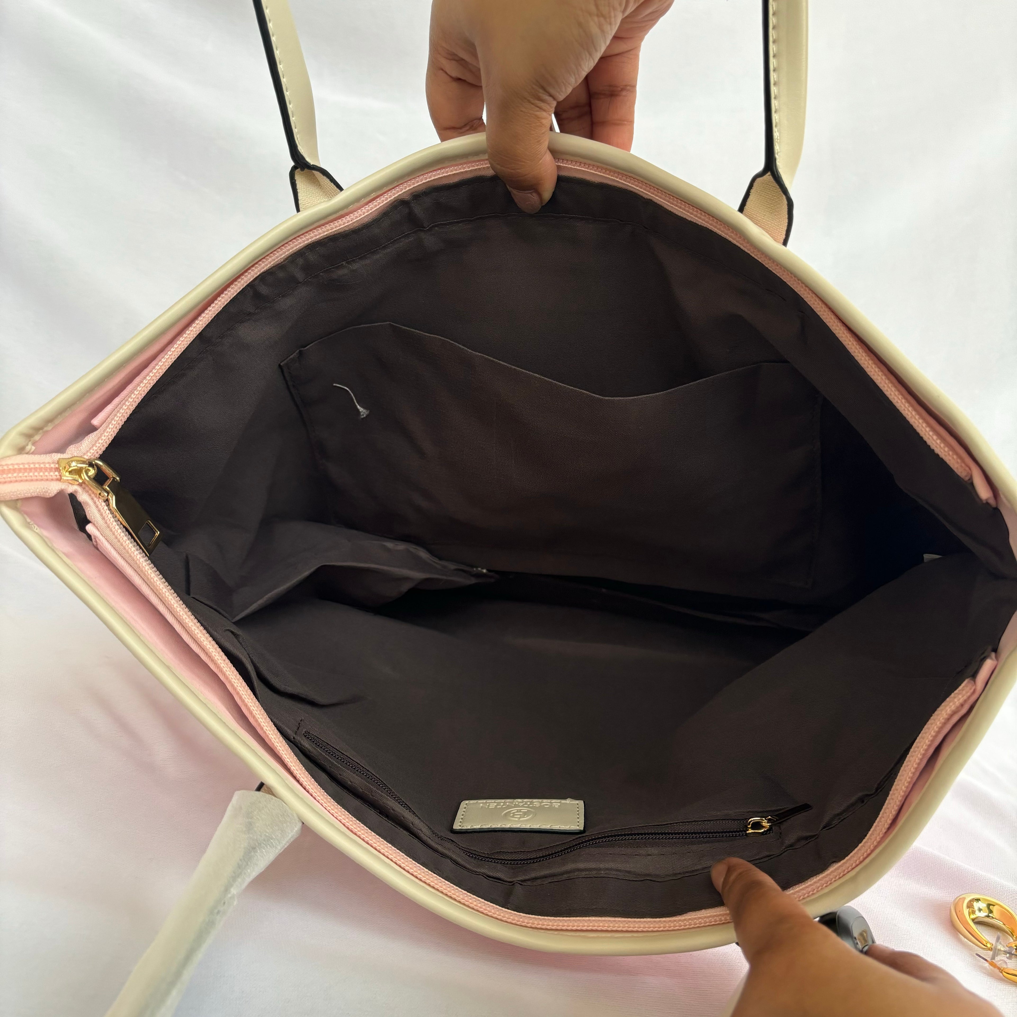 Majestic Poise Tote- Pink