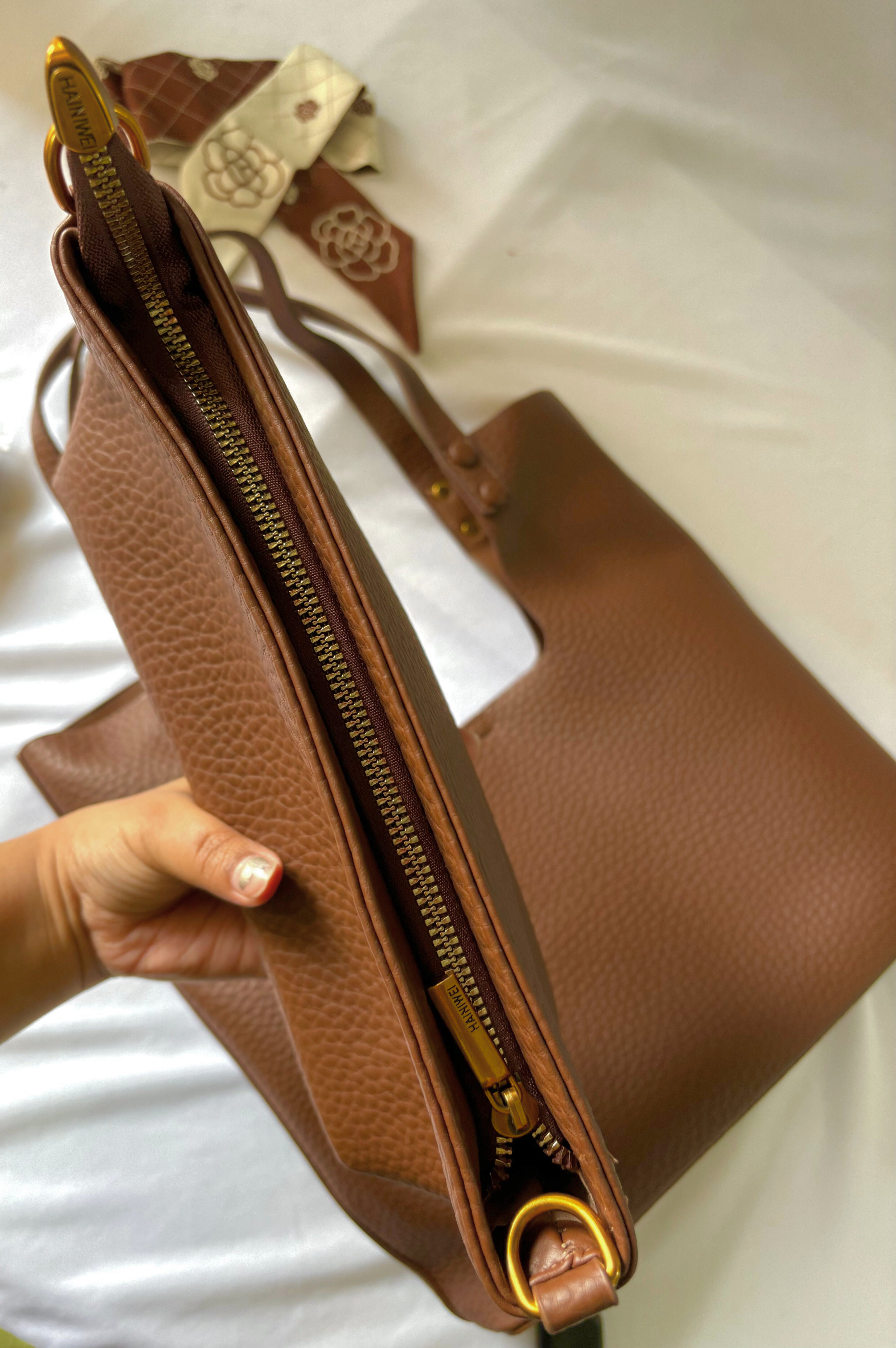 Metropolitan Sleek Set-Deep Chocolate